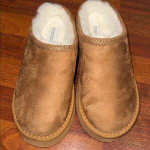 Shoe Dazzle Brown Faux Fur Lined Loafers